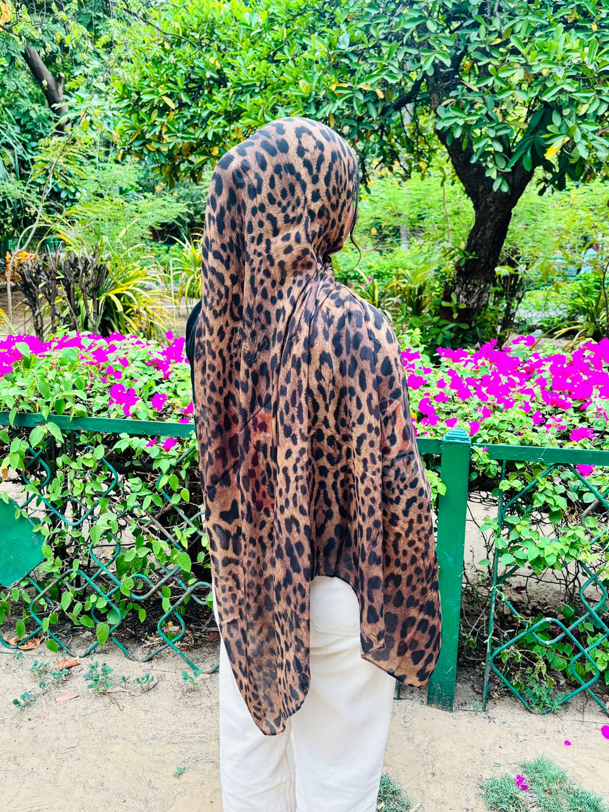 LEOPARDS PREMIUM MODAL HIJAB - Image 2