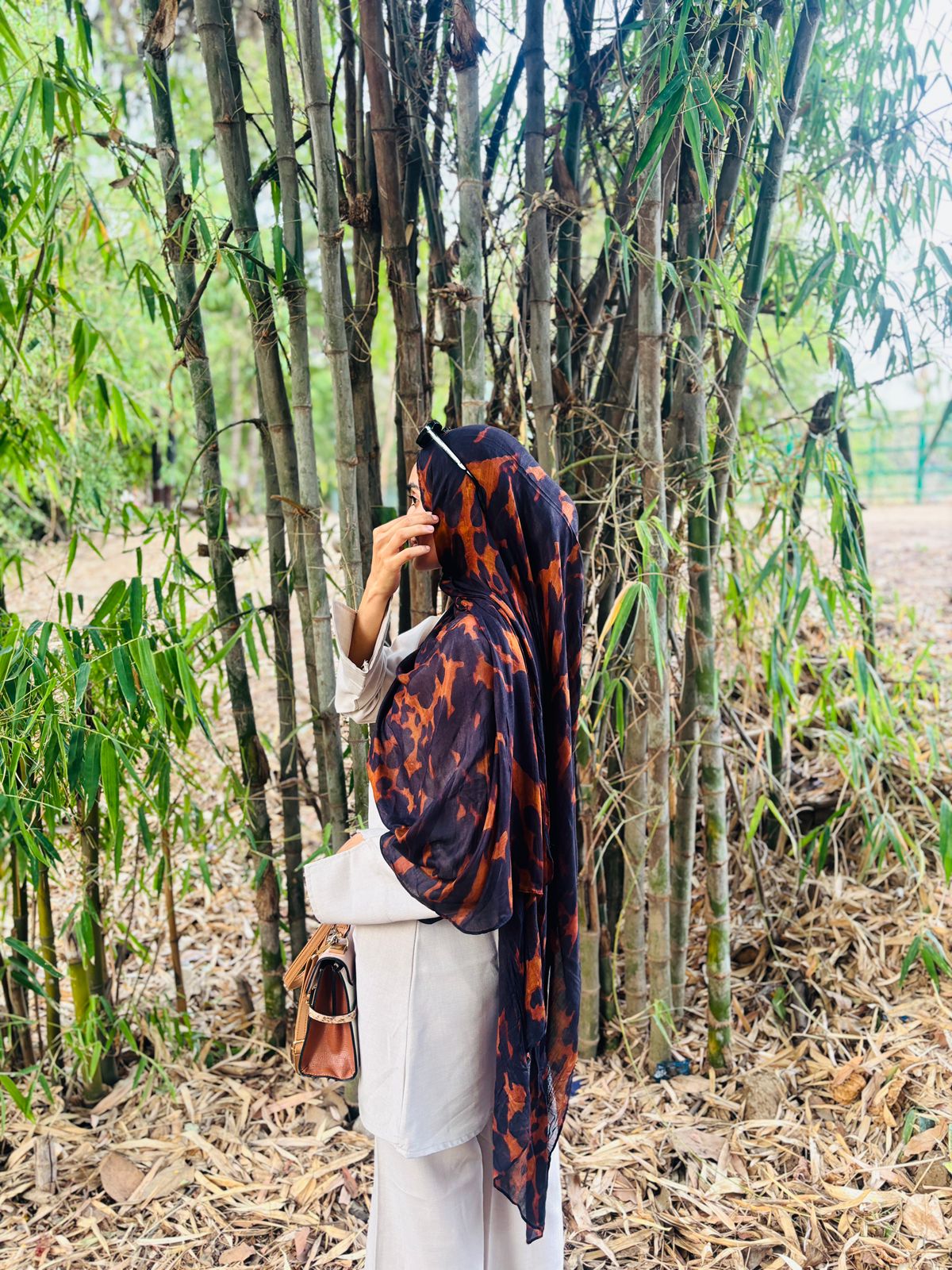 TORTOISESHELL MODAL HIJAB - Image 2