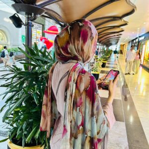 WATERCOLOR MODAL HIJAB